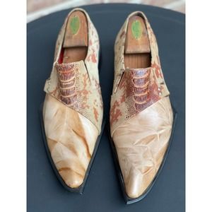 Zota Taupe Ostrich Print Wrinkle Leather/Suede Diagonal Pointed Shoes M-10